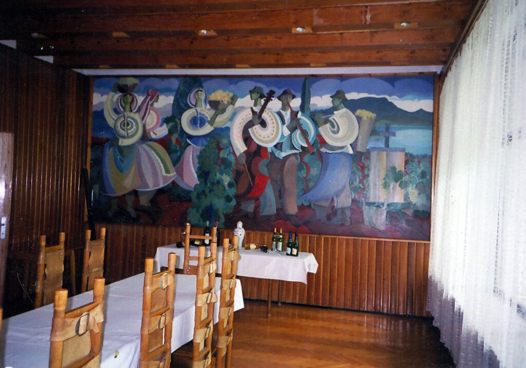festmény a falon, badacsony szüretét ábrázolja
